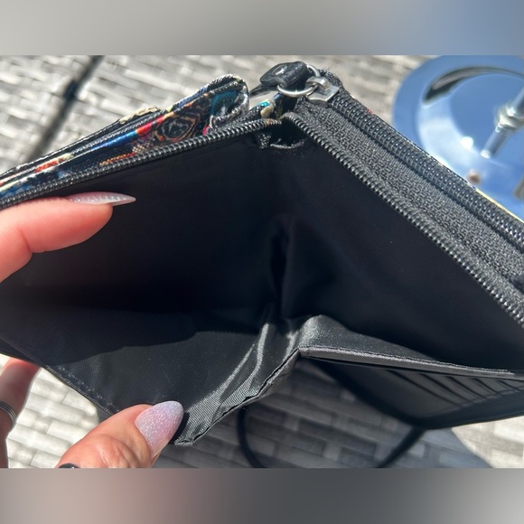 Bueno Butterfly Zip Around Crossbody Wallet Bag w/ Detachable Adjustable Strap - Picture 11 of 12